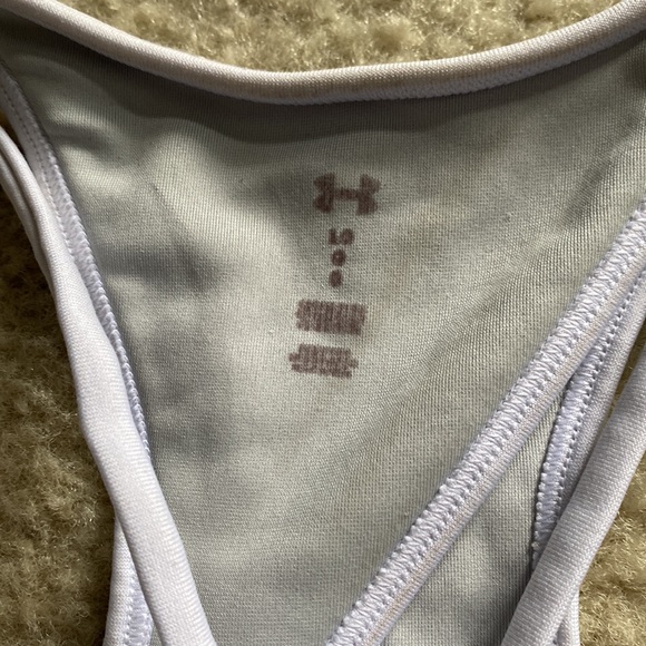 Under Armour black and white sports bra bundle - Picture 8 of 13